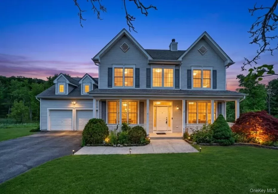 5 Oldwyck Crescent, Woodbury, NY, 4 Bedrooms Bedrooms, 8 Rooms Rooms,2 BathroomsBathrooms,Residential Lease,For Rent,Oldwyck,0,1045152 5 Oldwyck Crescent, Woodbury, NY, 4 Bedrooms Bedrooms, 8 Rooms Rooms,2 BathroomsBathrooms,Residential Lease,For Rent,Oldwyck,0,1045152