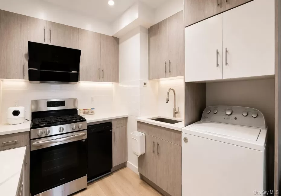 13119 Fowler Ave, New York, NY, 2 Bedrooms Bedrooms, 6 Rooms Rooms,2 BathroomsBathrooms,Residential,For Rent,Fowler Ave,0,1045379 13119 Fowler Ave, New York, NY, 2 Bedrooms Bedrooms, 6 Rooms Rooms,2 BathroomsBathrooms,Residential,For Rent,Fowler Ave,0,1045379