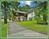 12 HUTCHINSON Court, North Hempstead, NY, 4 Bedrooms Bedrooms, 8 Rooms Rooms,2 BathroomsBathrooms,Residential,For Rent,HUTCHINSON,0,1038045 12 HUTCHINSON Court, North Hempstead, NY, 4 Bedrooms Bedrooms, 8 Rooms Rooms,2 BathroomsBathrooms,Residential,For Rent,HUTCHINSON,0,1038045