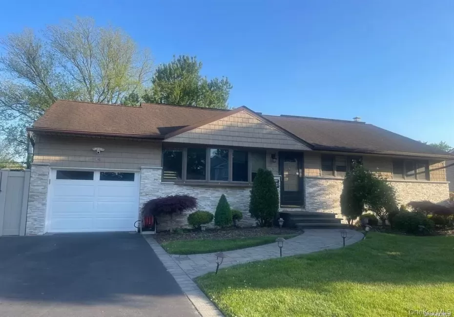 14 Hicks Avenue, Oyster Bay, NY, 3 Bedrooms Bedrooms, 6 Rooms Rooms,2 BathroomsBathrooms,Residential Lease,For Rent,Hicks,0,1044917 14 Hicks Avenue, Oyster Bay, NY, 3 Bedrooms Bedrooms, 6 Rooms Rooms,2 BathroomsBathrooms,Residential Lease,For Rent,Hicks,0,1044917