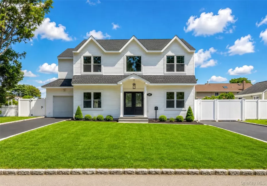 37 Gladstone Avenue, Islip, NY, 5 Bedrooms Bedrooms, 12 Rooms Rooms,3 BathroomsBathrooms,Residential,For Rent,Gladstone,0,1044812 37 Gladstone Avenue, Islip, NY, 5 Bedrooms Bedrooms, 12 Rooms Rooms,3 BathroomsBathrooms,Residential,For Rent,Gladstone,0,1044812