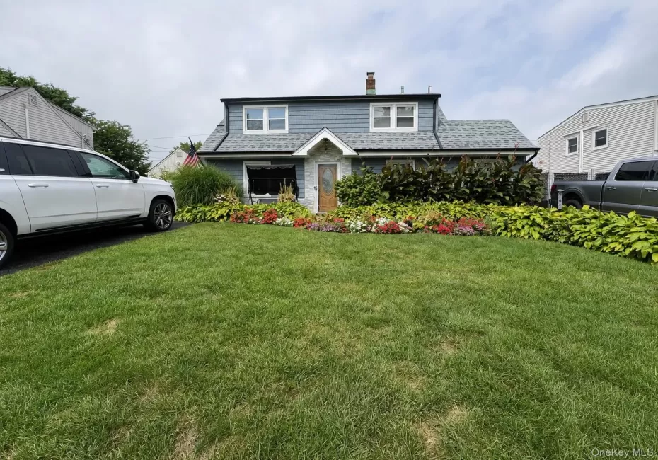 107 Azalea Road, Hempstead, NY, 3 Bedrooms Bedrooms, 5 Rooms Rooms,1 BathroomBathrooms,Residential,For Rent,Azalea,0,1045874 107 Azalea Road, Hempstead, NY, 3 Bedrooms Bedrooms, 5 Rooms Rooms,1 BathroomBathrooms,Residential,For Rent,Azalea,0,1045874