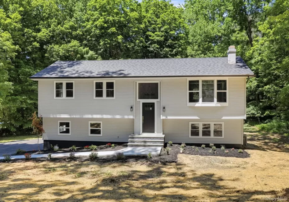 6 Vanessa Lane, Hyde Park, NY, 4 Bedrooms Bedrooms, 6 Rooms Rooms,3 BathroomsBathrooms,Residential,For Rent,Vanessa,0,1045888 6 Vanessa Lane, Hyde Park, NY, 4 Bedrooms Bedrooms, 6 Rooms Rooms,3 BathroomsBathrooms,Residential,For Rent,Vanessa,0,1045888