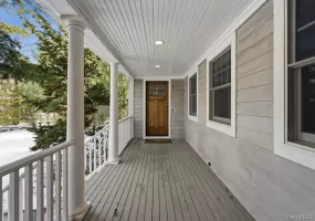 19 Howell Place, Southampton, NY, 3 Bedrooms Bedrooms, 7 Rooms Rooms,2 BathroomsBathrooms,Residential Lease,For Rent,Howell,0,1045872 19 Howell Place, Southampton, NY, 3 Bedrooms Bedrooms, 7 Rooms Rooms,2 BathroomsBathrooms,Residential Lease,For Rent,Howell,0,1045872