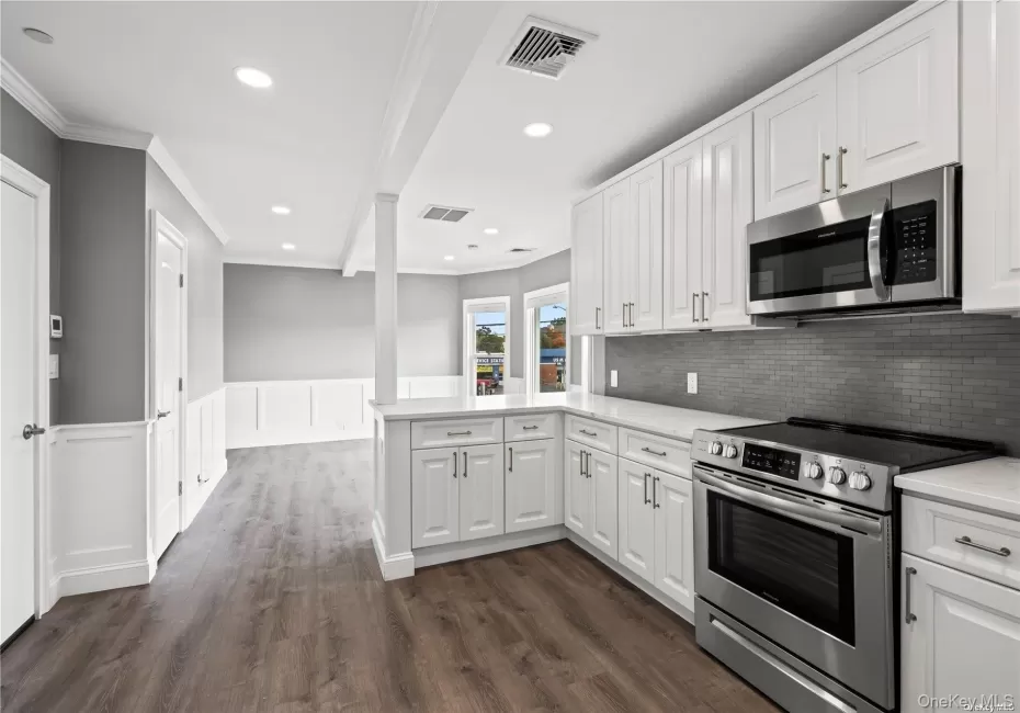Spacious kitchen Spacious kitchen