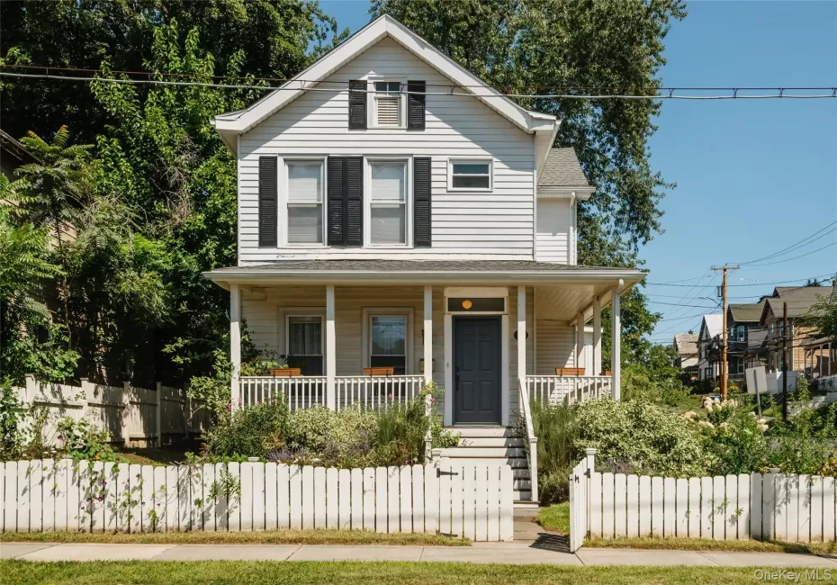 328 Hasbrouck Avenue, Kingston, NY, 3 Bedrooms Bedrooms, 7 Rooms Rooms,2 BathroomsBathrooms,Residential,For Rent,Hasbrouck,0,1026930 328 Hasbrouck Avenue, Kingston, NY, 3 Bedrooms Bedrooms, 7 Rooms Rooms,2 BathroomsBathrooms,Residential,For Rent,Hasbrouck,0,1026930