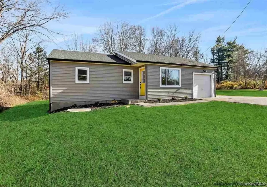15 Sand Hill Road, Gardiner, NY, 3 Bedrooms Bedrooms, 5 Rooms Rooms,1 BathroomBathrooms,Residential,For Rent,Sand Hill,0,1044290 15 Sand Hill Road, Gardiner, NY, 3 Bedrooms Bedrooms, 5 Rooms Rooms,1 BathroomBathrooms,Residential,For Rent,Sand Hill,0,1044290