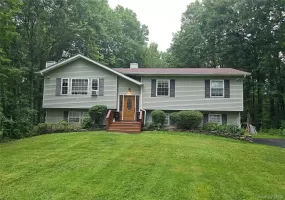 8 Kayleigh Drive, New Paltz, NY, 3 Bedrooms Bedrooms, 9 Rooms Rooms,3 BathroomsBathrooms,Residential,For Rent,Kayleigh,0,1045894 8 Kayleigh Drive, New Paltz, NY, 3 Bedrooms Bedrooms, 9 Rooms Rooms,3 BathroomsBathrooms,Residential,For Rent,Kayleigh,0,1045894