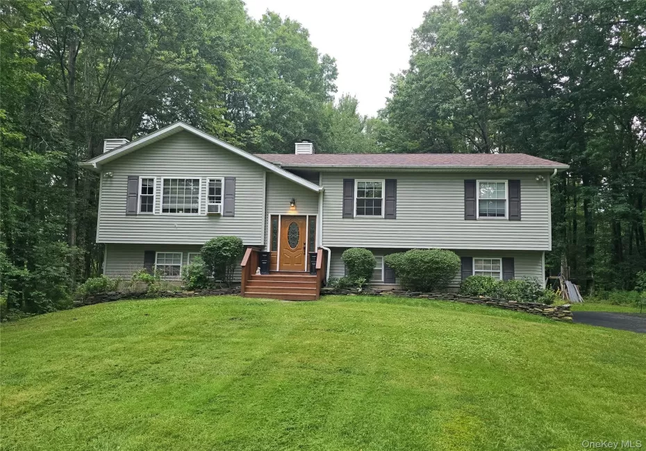 8 Kayleigh Drive, New Paltz, NY, 3 Bedrooms Bedrooms, 9 Rooms Rooms,3 BathroomsBathrooms,Residential,For Rent,Kayleigh,0,1045894 8 Kayleigh Drive, New Paltz, NY, 3 Bedrooms Bedrooms, 9 Rooms Rooms,3 BathroomsBathrooms,Residential,For Rent,Kayleigh,0,1045894
