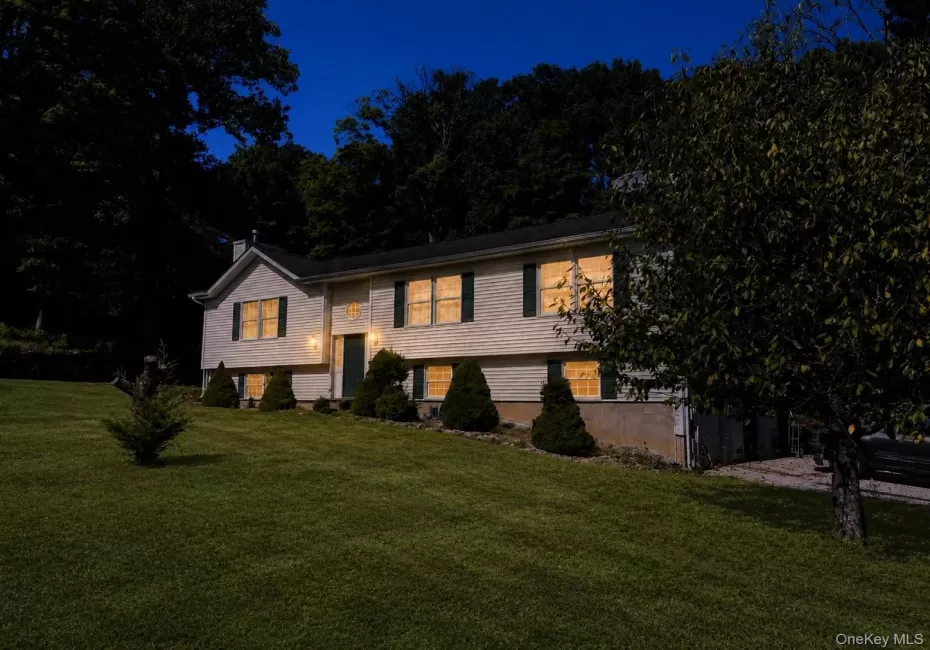 71 O'Halloran Circle, Pleasant Valley, NY, 3 Bedrooms Bedrooms, 8 Rooms Rooms,2 BathroomsBathrooms,Residential,For Rent,O'Halloran,0,1045407 71 O'Halloran Circle, Pleasant Valley, NY, 3 Bedrooms Bedrooms, 8 Rooms Rooms,2 BathroomsBathrooms,Residential,For Rent,O'Halloran,0,1045407