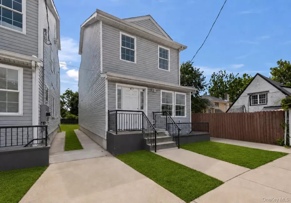 911 Hicksville Road, New York, NY, 5 Bedrooms Bedrooms, 9 Rooms Rooms,3 BathroomsBathrooms,Residential,For Rent,Hicksville,0,1045877 911 Hicksville Road, New York, NY, 5 Bedrooms Bedrooms, 9 Rooms Rooms,3 BathroomsBathrooms,Residential,For Rent,Hicksville,0,1045877