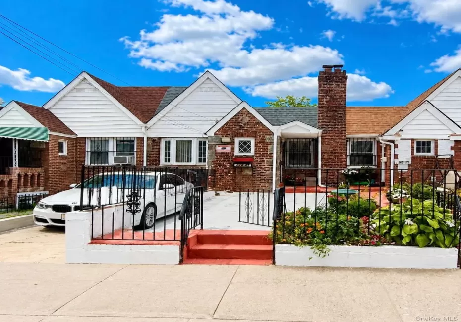 149-45 122nd Street, New York, NY, 3 Bedrooms Bedrooms, 7 Rooms Rooms,2 BathroomsBathrooms,Residential,For Rent,122nd,0,1041267 149-45 122nd Street, New York, NY, 3 Bedrooms Bedrooms, 7 Rooms Rooms,2 BathroomsBathrooms,Residential,For Rent,122nd,0,1041267