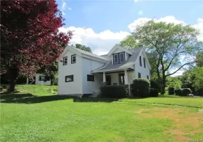 31 Upper Depew Avenue, Clarkstown, NY, 2 Bedrooms Bedrooms, 5 Rooms Rooms,1 BathroomBathrooms,Residential Lease,For Rent,Upper Depew,0,1045056 31 Upper Depew Avenue, Clarkstown, NY, 2 Bedrooms Bedrooms, 5 Rooms Rooms,1 BathroomBathrooms,Residential Lease,For Rent,Upper Depew,0,1045056