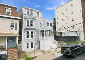 17 Lamartine Avenue, Yonkers, NY, 3 Bedrooms Bedrooms, 5 Rooms Rooms,1 BathroomBathrooms,Residential Lease,For Rent,Lamartine,0,1043844 17 Lamartine Avenue, Yonkers, NY, 3 Bedrooms Bedrooms, 5 Rooms Rooms,1 BathroomBathrooms,Residential Lease,For Rent,Lamartine,0,1043844