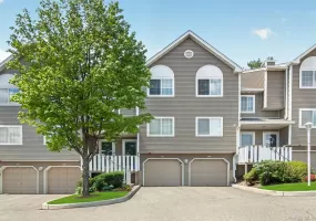 198 Eagle Ridge Way, Clarkstown, NY, 2 Bedrooms Bedrooms, 6 Rooms Rooms,3 BathroomsBathrooms,Residential,For Rent,Eagle Ridge,0,H6265541 198 Eagle Ridge Way, Clarkstown, NY, 2 Bedrooms Bedrooms, 6 Rooms Rooms,3 BathroomsBathrooms,Residential,For Rent,Eagle Ridge,0,H6265541