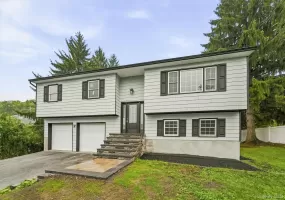 57 Keats Drive, New Windsor, NY, 3 Bedrooms Bedrooms, 7 Rooms Rooms,2 BathroomsBathrooms,Residential,For Rent,Keats,0,1042444 57 Keats Drive, New Windsor, NY, 3 Bedrooms Bedrooms, 7 Rooms Rooms,2 BathroomsBathrooms,Residential,For Rent,Keats,0,1042444