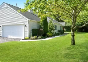 156 Farm House Court, Brookhaven, NY, 2 Bedrooms Bedrooms, 5 Rooms Rooms,2 BathroomsBathrooms,Residential,For Rent,Farm House,0,1045911 156 Farm House Court, Brookhaven, NY, 2 Bedrooms Bedrooms, 5 Rooms Rooms,2 BathroomsBathrooms,Residential,For Rent,Farm House,0,1045911