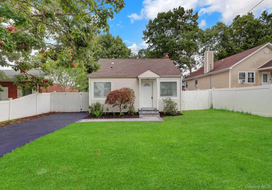 386 Tallwood Drive, Brookhaven, NY, 2 Bedrooms Bedrooms, 6 Rooms Rooms,1 BathroomBathrooms,Residential,For Rent,Tallwood,0,1045707 386 Tallwood Drive, Brookhaven, NY, 2 Bedrooms Bedrooms, 6 Rooms Rooms,1 BathroomBathrooms,Residential,For Rent,Tallwood,0,1045707