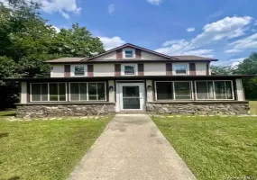 43 Main Street, Monroe, NY, 4 Bedrooms Bedrooms, 10 Rooms Rooms,2 BathroomsBathrooms,Residential Lease,For Rent,Main,0,1042014 43 Main Street, Monroe, NY, 4 Bedrooms Bedrooms, 10 Rooms Rooms,2 BathroomsBathrooms,Residential Lease,For Rent,Main,0,1042014