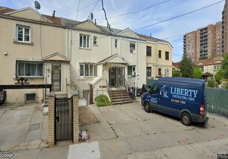 6258 Grand Central Parkway, New York, NY, 3 Bedrooms Bedrooms, 10 Rooms Rooms,2 BathroomsBathrooms,Residential,For Rent,Grand Central,0,1046279 6258 Grand Central Parkway, New York, NY, 3 Bedrooms Bedrooms, 10 Rooms Rooms,2 BathroomsBathrooms,Residential,For Rent,Grand Central,0,1046279