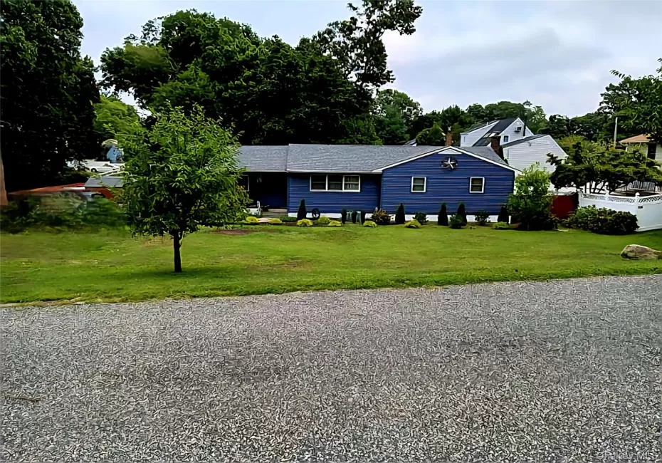 86 Hulse Avenue, Riverhead, NY, 3 Bedrooms Bedrooms, 6 Rooms Rooms,2 BathroomsBathrooms,Residential,For Rent,Hulse,0,1046283 86 Hulse Avenue, Riverhead, NY, 3 Bedrooms Bedrooms, 6 Rooms Rooms,2 BathroomsBathrooms,Residential,For Rent,Hulse,0,1046283
