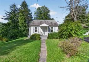 15 Hallihans Hill Road, Kingston (town), NY, 2 Bedrooms Bedrooms, 4 Rooms Rooms,1 BathroomBathrooms,Residential,For Rent,Hallihans Hill,0,945928 15 Hallihans Hill Road, Kingston (town), NY, 2 Bedrooms Bedrooms, 4 Rooms Rooms,1 BathroomBathrooms,Residential,For Rent,Hallihans Hill,0,945928