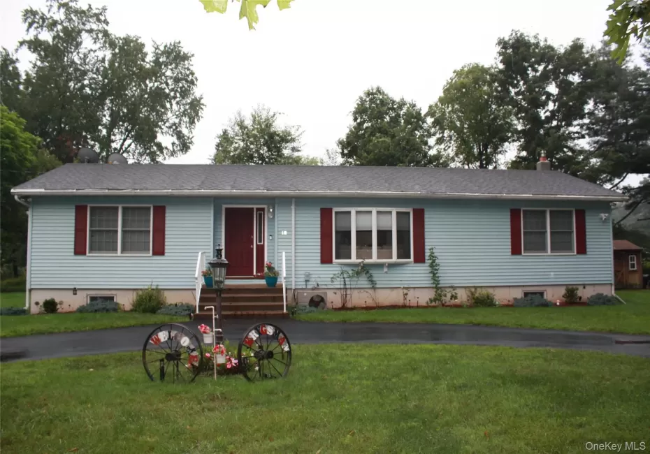 17 Benton Drive, Deerpark, NY, 3 Bedrooms Bedrooms, 8 Rooms Rooms,2 BathroomsBathrooms,Residential,For Rent,Benton,0,1046129 17 Benton Drive, Deerpark, NY, 3 Bedrooms Bedrooms, 8 Rooms Rooms,2 BathroomsBathrooms,Residential,For Rent,Benton,0,1046129