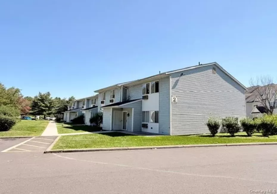47 Ruth Court, Middletown, NY, 2 Bedrooms Bedrooms, 5 Rooms Rooms,1 BathroomBathrooms,Residential Lease,For Rent,Ruth,0,1046389 47 Ruth Court, Middletown, NY, 2 Bedrooms Bedrooms, 5 Rooms Rooms,1 BathroomBathrooms,Residential Lease,For Rent,Ruth,0,1046389