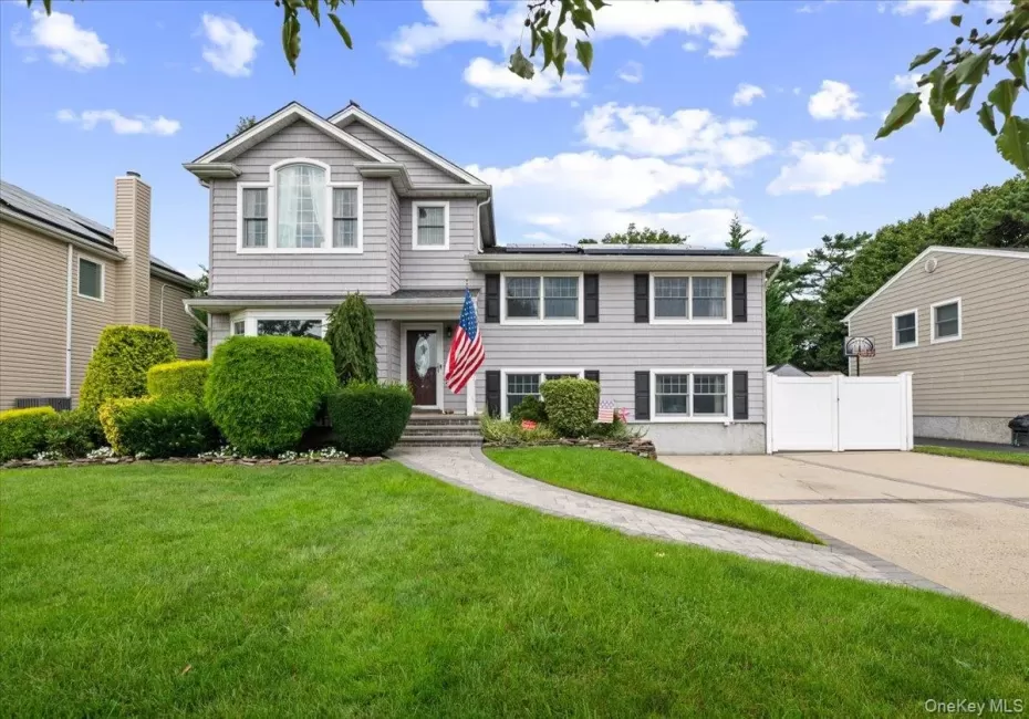 84 Cedar Drive, Oyster Bay, NY, 4 Bedrooms Bedrooms, 7 Rooms Rooms,4 BathroomsBathrooms,Residential,For Rent,Cedar,0,1043696 84 Cedar Drive, Oyster Bay, NY, 4 Bedrooms Bedrooms, 7 Rooms Rooms,4 BathroomsBathrooms,Residential,For Rent,Cedar,0,1043696