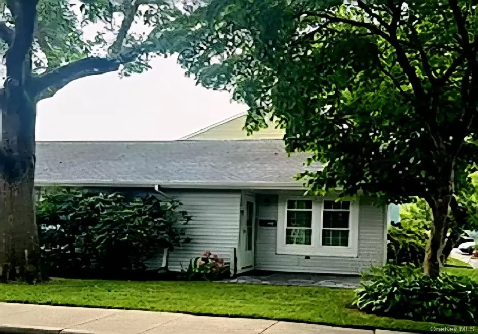 121 Whalers Cove, Babylon, NY, 1 Bedroom Bedrooms, 4 Rooms Rooms,1 BathroomBathrooms,Residential,For Rent,Whalers,0,1044781 121 Whalers Cove, Babylon, NY, 1 Bedroom Bedrooms, 4 Rooms Rooms,1 BathroomBathrooms,Residential,For Rent,Whalers,0,1044781