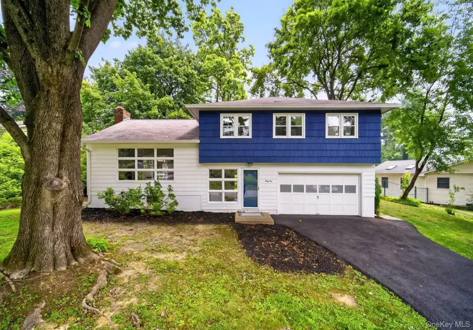 31 Old Farms Road, Poughkeepsie, NY, 4 Bedrooms Bedrooms, 9 Rooms Rooms,2 BathroomsBathrooms,Residential,For Rent,Old Farms,0,1046416 31 Old Farms Road, Poughkeepsie, NY, 4 Bedrooms Bedrooms, 9 Rooms Rooms,2 BathroomsBathrooms,Residential,For Rent,Old Farms,0,1046416
