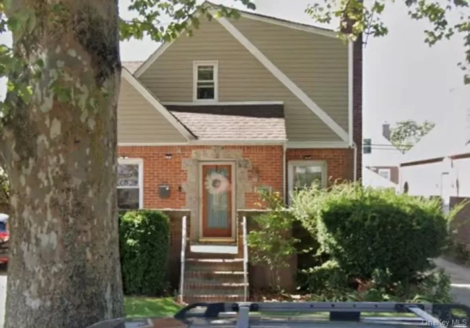 11942 224th Street, New York, NY, 4 Bedrooms Bedrooms, 6 Rooms Rooms,2 BathroomsBathrooms,Residential,For Rent,224th,0,1046410 11942 224th Street, New York, NY, 4 Bedrooms Bedrooms, 6 Rooms Rooms,2 BathroomsBathrooms,Residential,For Rent,224th,0,1046410
