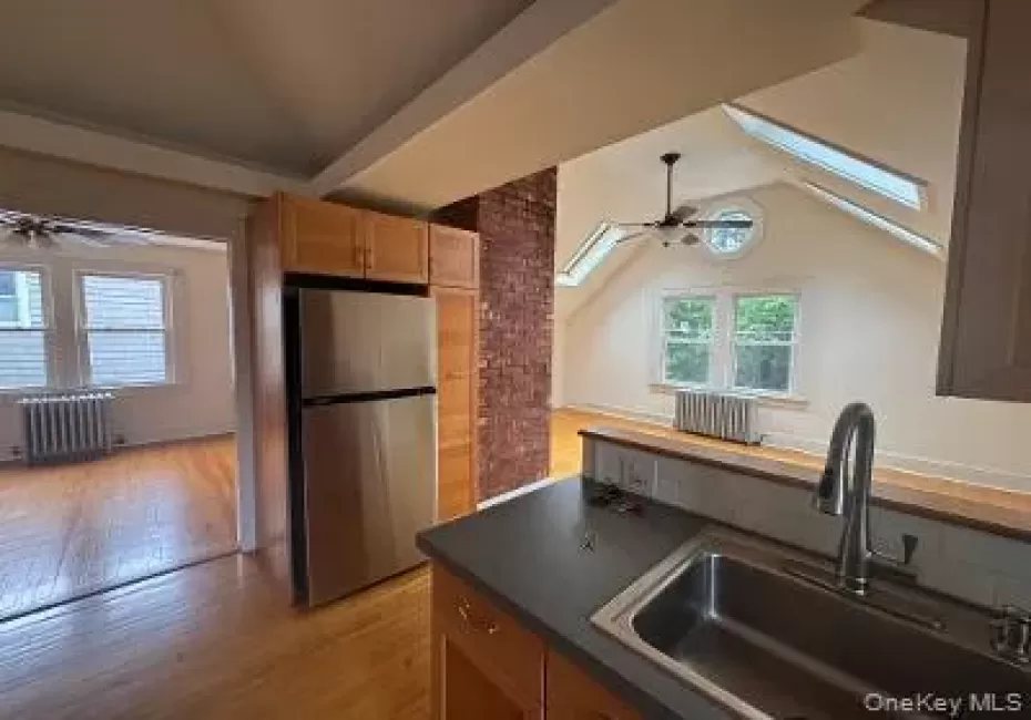 7 Aberdeen Drive, Huntington, NY, 2 Bedrooms Bedrooms, 4 Rooms Rooms,1 BathroomBathrooms,Residential Lease,For Rent,Aberdeen,0,1046414 7 Aberdeen Drive, Huntington, NY, 2 Bedrooms Bedrooms, 4 Rooms Rooms,1 BathroomBathrooms,Residential Lease,For Rent,Aberdeen,0,1046414