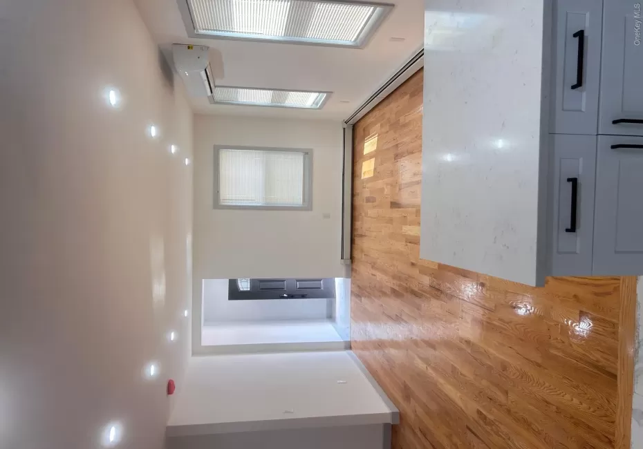 137-28 229 street 229th street, New York, NY, 3 Bedrooms Bedrooms, 7 Rooms Rooms,1 BathroomBathrooms,Residential Lease,For Rent,229th street,0,1037449 137-28 229 street 229th street, New York, NY, 3 Bedrooms Bedrooms, 7 Rooms Rooms,1 BathroomBathrooms,Residential Lease,For Rent,229th street,0,1037449