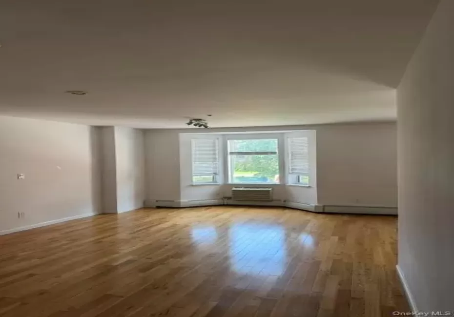 38 Knightsbridge Road, North Hempstead, NY, 2 Bedrooms Bedrooms, 4 Rooms Rooms,2 BathroomsBathrooms,Residential Lease,For Rent,Knightsbridge,0,1046693 38 Knightsbridge Road, North Hempstead, NY, 2 Bedrooms Bedrooms, 4 Rooms Rooms,2 BathroomsBathrooms,Residential Lease,For Rent,Knightsbridge,0,1046693