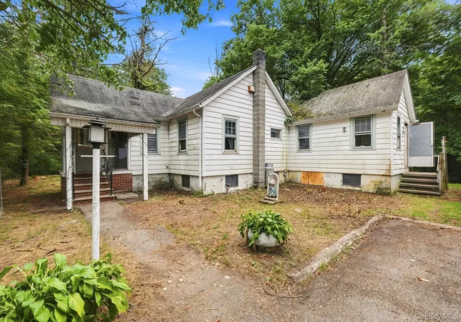 395 Route 17K, Crawford, NY, 3 Bedrooms Bedrooms, 6 Rooms Rooms,1 BathroomBathrooms,Residential,For Rent,Route 17K,0,1045936 395 Route 17K, Crawford, NY, 3 Bedrooms Bedrooms, 6 Rooms Rooms,1 BathroomBathrooms,Residential,For Rent,Route 17K,0,1045936