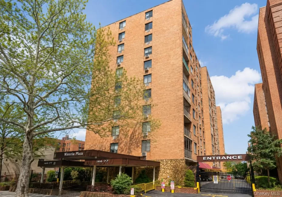14477 Roosevelt Avenue, New York, NY, 2 Bedrooms Bedrooms, 5 Rooms Rooms,1 BathroomBathrooms,Residential Lease,For Rent,Roosevelt,0,1046000 14477 Roosevelt Avenue, New York, NY, 2 Bedrooms Bedrooms, 5 Rooms Rooms,1 BathroomBathrooms,Residential Lease,For Rent,Roosevelt,0,1046000