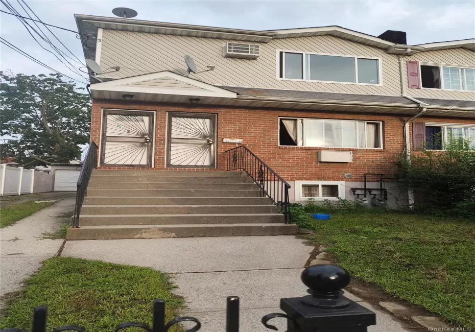 12819 146th Street, New York, NY, 3 Bedrooms Bedrooms, 7 Rooms Rooms,2 BathroomsBathrooms,Residential Lease,For Rent,146th,0,1046481 12819 146th Street, New York, NY, 3 Bedrooms Bedrooms, 7 Rooms Rooms,2 BathroomsBathrooms,Residential Lease,For Rent,146th,0,1046481