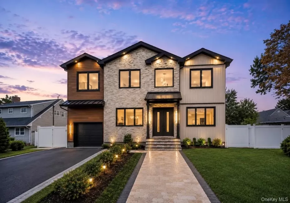 30 Hedge Lane, Hempstead, NY, 5 Bedrooms Bedrooms, 15 Rooms Rooms,5 BathroomsBathrooms,Residential,For Rent,Hedge,0,1045960 30 Hedge Lane, Hempstead, NY, 5 Bedrooms Bedrooms, 15 Rooms Rooms,5 BathroomsBathrooms,Residential,For Rent,Hedge,0,1045960