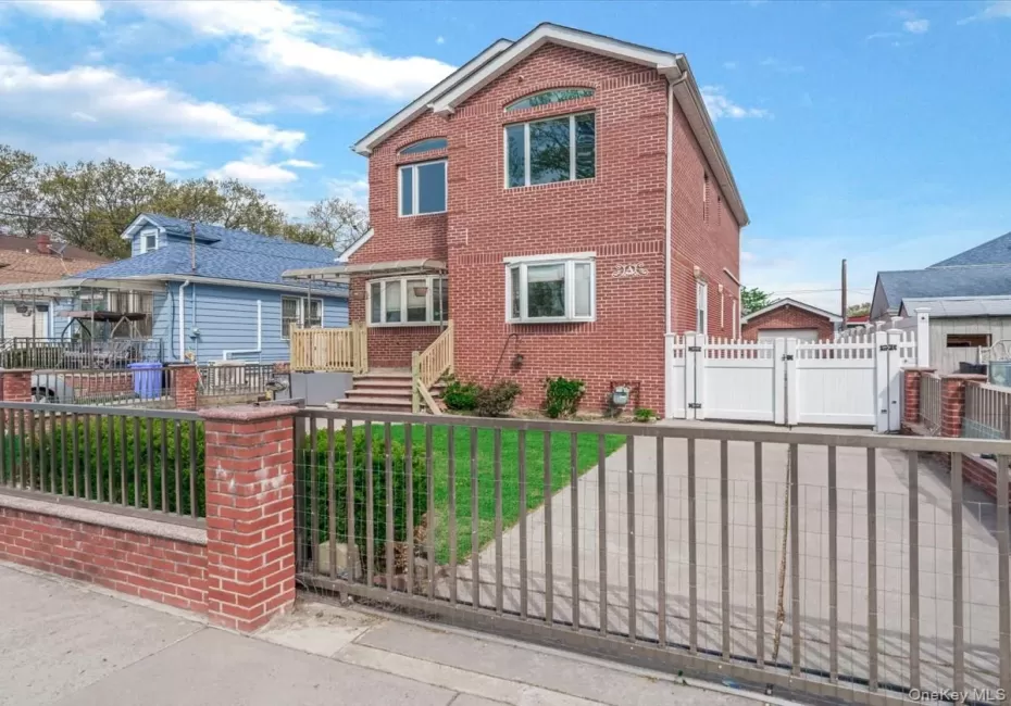 252-15 82nd Avenue, New York, NY, 4 Bedrooms Bedrooms, 7 Rooms Rooms,4 BathroomsBathrooms,Residential,For Rent,82nd,0,1046435 252-15 82nd Avenue, New York, NY, 4 Bedrooms Bedrooms, 7 Rooms Rooms,4 BathroomsBathrooms,Residential,For Rent,82nd,0,1046435