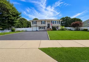 1028 Union Boulevard, Islip, NY, 6 Bedrooms Bedrooms, 9 Rooms Rooms,2 BathroomsBathrooms,Residential,For Rent,Union,0,1046597 1028 Union Boulevard, Islip, NY, 6 Bedrooms Bedrooms, 9 Rooms Rooms,2 BathroomsBathrooms,Residential,For Rent,Union,0,1046597