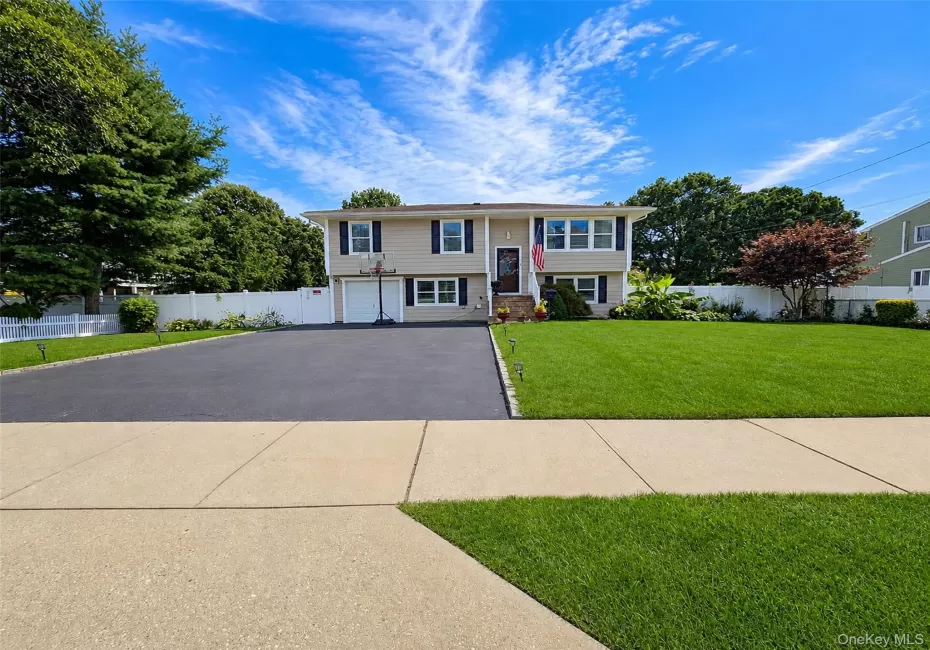1028 Union Boulevard, Islip, NY, 6 Bedrooms Bedrooms, 9 Rooms Rooms,2 BathroomsBathrooms,Residential,For Rent,Union,0,1046597 1028 Union Boulevard, Islip, NY, 6 Bedrooms Bedrooms, 9 Rooms Rooms,2 BathroomsBathrooms,Residential,For Rent,Union,0,1046597