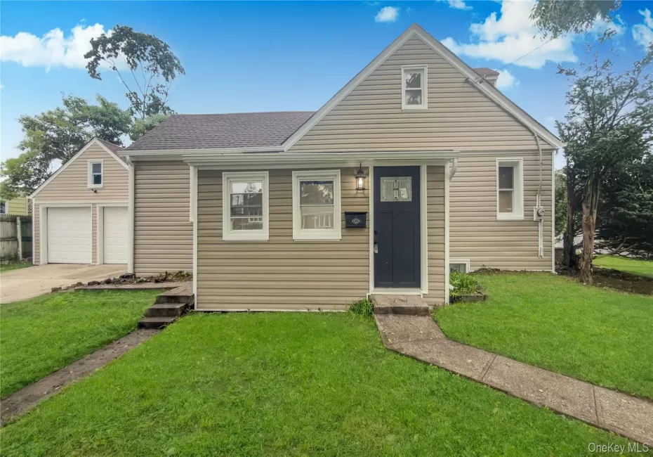 1180 Woodfield Road, Hempstead, NY, 4 Bedrooms Bedrooms, 12 Rooms Rooms,3 BathroomsBathrooms,Residential,For Rent,Woodfield,0,1046658 1180 Woodfield Road, Hempstead, NY, 4 Bedrooms Bedrooms, 12 Rooms Rooms,3 BathroomsBathrooms,Residential,For Rent,Woodfield,0,1046658