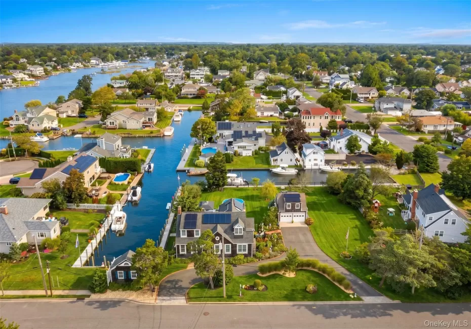 1 Dewey Avenue, Babylon, NY, 3 Bedrooms Bedrooms, 9 Rooms Rooms,2 BathroomsBathrooms,Residential,For Rent,Dewey,0,1045637 1 Dewey Avenue, Babylon, NY, 3 Bedrooms Bedrooms, 9 Rooms Rooms,2 BathroomsBathrooms,Residential,For Rent,Dewey,0,1045637