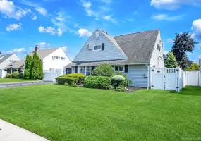 90 TWIN Lane, Hempstead, NY, 4 Bedrooms Bedrooms, 10 Rooms Rooms,2 BathroomsBathrooms,Residential,For Rent,TWIN,0,1046711 90 TWIN Lane, Hempstead, NY, 4 Bedrooms Bedrooms, 10 Rooms Rooms,2 BathroomsBathrooms,Residential,For Rent,TWIN,0,1046711