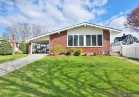 10 Pickwick Drive, Oyster Bay, NY, 4 Bedrooms Bedrooms, 10 Rooms Rooms,2 BathroomsBathrooms,Residential Lease,For Rent,Pickwick,0,1046866 10 Pickwick Drive, Oyster Bay, NY, 4 Bedrooms Bedrooms, 10 Rooms Rooms,2 BathroomsBathrooms,Residential Lease,For Rent,Pickwick,0,1046866