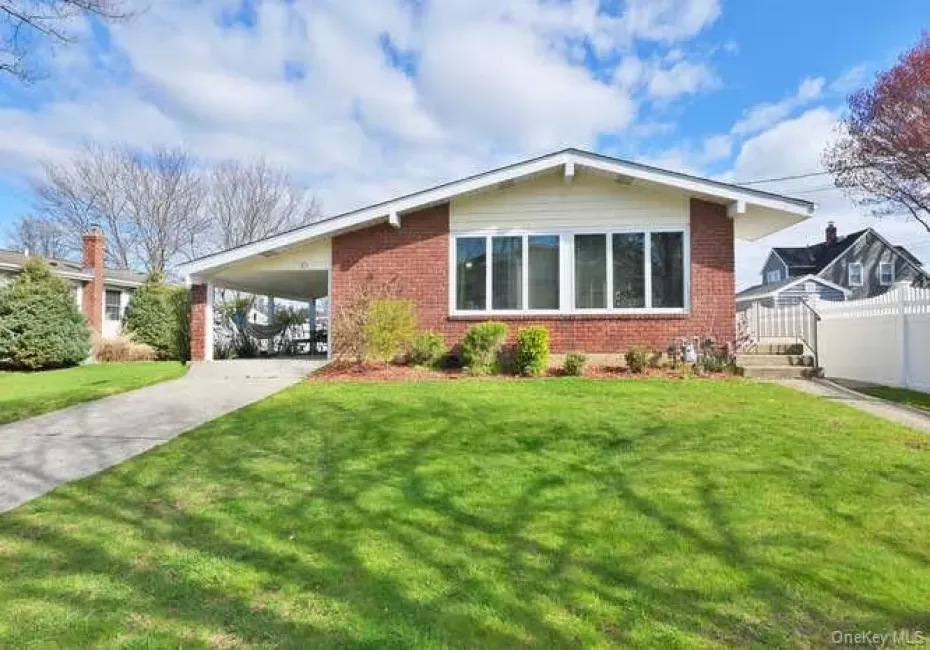 10 Pickwick Drive, Oyster Bay, NY, 4 Bedrooms Bedrooms, 10 Rooms Rooms,2 BathroomsBathrooms,Residential Lease,For Rent,Pickwick,0,1046866 10 Pickwick Drive, Oyster Bay, NY, 4 Bedrooms Bedrooms, 10 Rooms Rooms,2 BathroomsBathrooms,Residential Lease,For Rent,Pickwick,0,1046866
