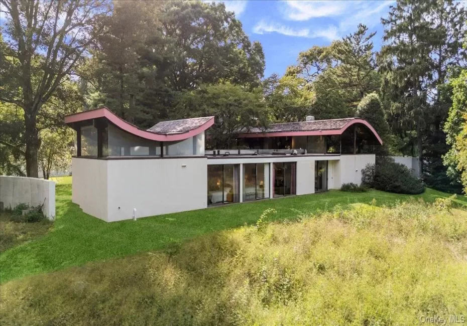 347 Duck Pond Road, Oyster Bay, NY, 4 Bedrooms Bedrooms, 9 Rooms Rooms,3 BathroomsBathrooms,Residential,For Rent,Duck Pond,0,1046678 347 Duck Pond Road, Oyster Bay, NY, 4 Bedrooms Bedrooms, 9 Rooms Rooms,3 BathroomsBathrooms,Residential,For Rent,Duck Pond,0,1046678