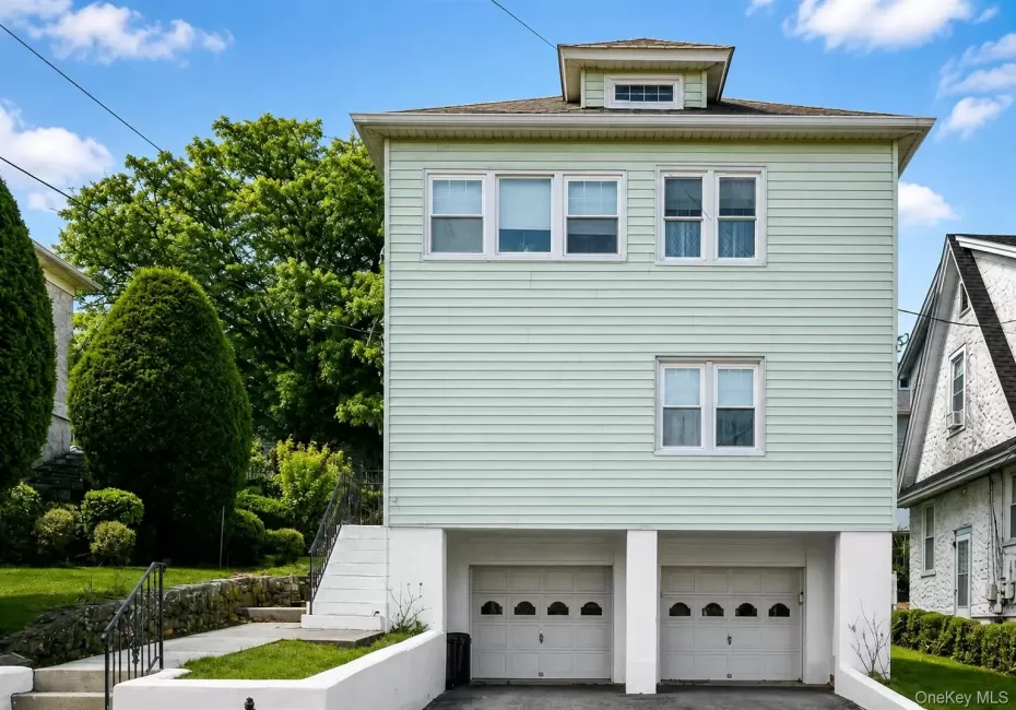 42 Crestview Street, New Rochelle, NY, 3 Bedrooms Bedrooms, 6 Rooms Rooms,1 BathroomBathrooms,Residential Lease,For Rent,Crestview,0,1046713 42 Crestview Street, New Rochelle, NY, 3 Bedrooms Bedrooms, 6 Rooms Rooms,1 BathroomBathrooms,Residential Lease,For Rent,Crestview,0,1046713