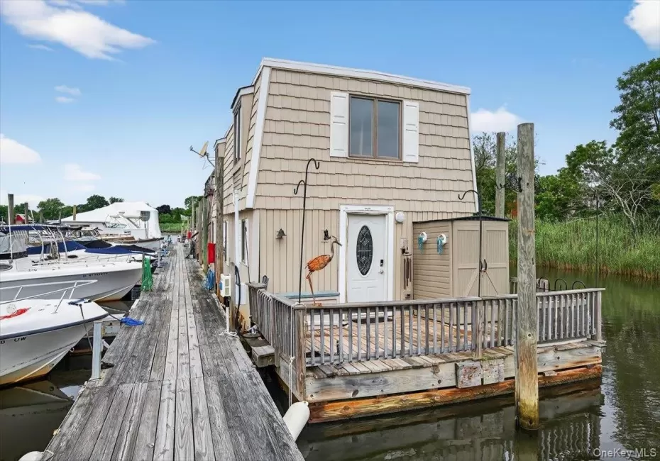 149 c Riverside Drive, Riverhead, NY, 2 Bedrooms Bedrooms, 5 Rooms Rooms,1 BathroomBathrooms,Residential Lease,For Rent,Riverside Drive,0,1046767 149 c Riverside Drive, Riverhead, NY, 2 Bedrooms Bedrooms, 5 Rooms Rooms,1 BathroomBathrooms,Residential Lease,For Rent,Riverside Drive,0,1046767